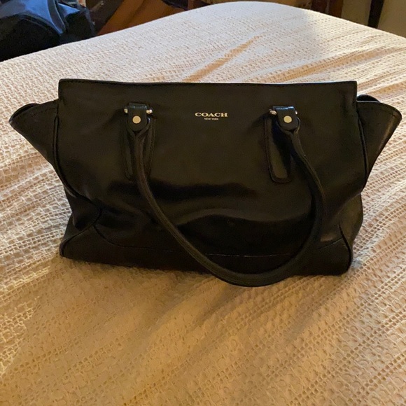Black medium sized Coach purse